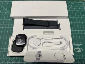 Apple Watch Series 10 46mm Noir GPS Tous Accessoires D'origine. État impeccable - Photo 1 sur 3