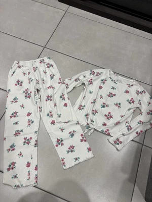 Pijama Dunner Stores Niñas Edad/Talla 8/9 Blanco Con Flores Foto 1 de 4