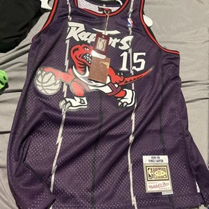 100% Authentic Vince Carter Mitchell Ness 98 99 Raptors Jersey Size L 44 Mens - Picture 1 of 1