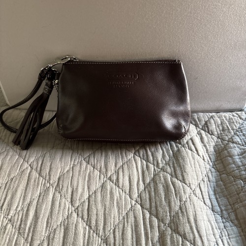 Borsa pochette Coach vintage in pelle marrone da polso con cerniera stile borsetta