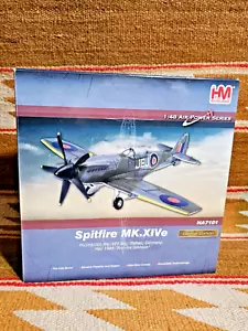 🔥 HA7101 LE Hobby Master RAF Spitfire Mk.XIVe "Johnnie Johnson" 1945🔥Neu in OVP! - Bild 1 von 10