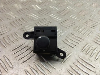 LEXUS LS F4 altre centraline 4.60 benzina 2007 31001271 - Immagine 1 di 4