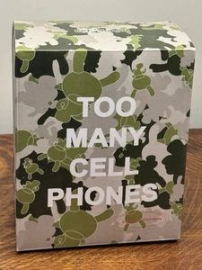 Kid Robot Too Many Cell Phones Gold Edition 8" Dunny Limited Edition 289/333 - Picture 1 of 6