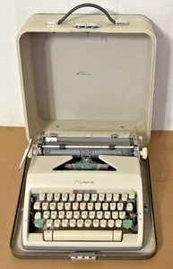 Vintage 1960s OLYMPIA SM9 DELUXE Manual Typewriter w/ Case & Key - West Germany - Picture 1 of 20