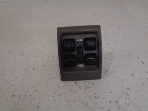 2003 CHRYSLER PT CRUISER MASTER FRONT WINDOW SWITCH  0UK931L8AB - Picture 1 of 3