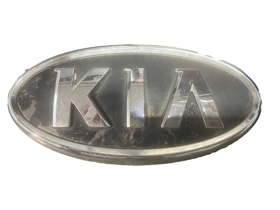KIA SEDONA 2006-2011 EMBLEMA MALETERO TRASERO CROMO PLATA GENUINO 36353-1F010 Foto 1 de 1