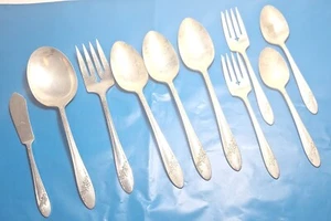 Lot of 10 Pieces Of Tudor Plate Oneida Community Queen Bess II 1946 Silverplate - Picture 1 of 5