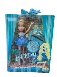 CLOE BRATZ BIRTHDAY DOLL WITH TIARA & NECKLACE RARE 1ST EDITION NIB 2006 - Picture 1 of 17