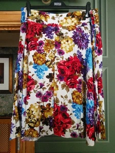 Falda Floral Wallis Damas 20 - Floral Multi Brillante - Imagen 1 de 3