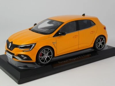 Norev Renault Megane R.S. Trophy tonic orange 2022 1/18 185399 - Immagine 1 di 4
