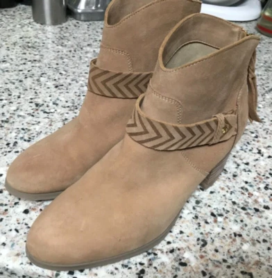 BOTINES CYNTHIA VINCENT CV CUERO GAMUZA CREMALLERA TRASERA TALLA 7,5 M BEIGE Foto 1 de 4