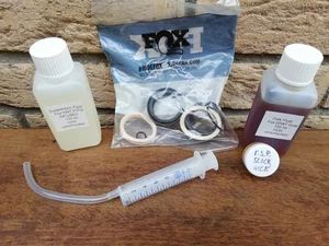 Fox geeignetes Service Kit 32 mm inkl. 20WT Gold/5WT - Bild 1 von 4