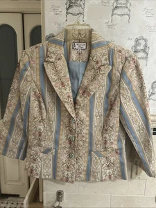 VTG Fundamental Things Crop Blazer Jacquard Cream/Multi-Color Embroidered Sz 10 - Picture 1 of 8