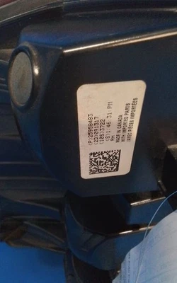 Кабина заднего фонаря пассажирского Chevy Silverado 3500HD подходит для 07–10 SIERRA 2500 P - Изображение 1 из 4