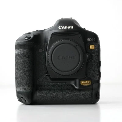 Canon EOS 1DS Mark II Foto 1 de 4