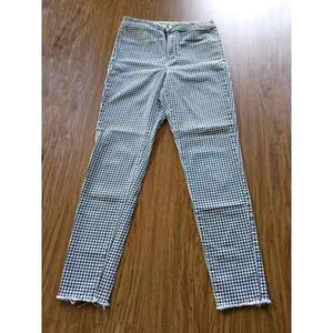 Divided Women's Size 8 Pants Black White Plaid Skinny Leg High Rise - Picture 1 of 9