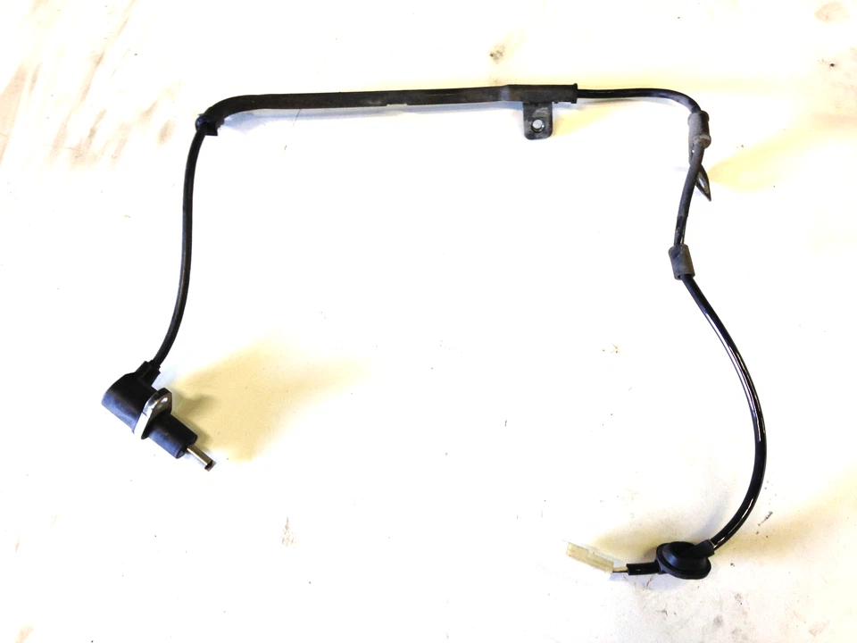 Sensor ABS trasero pasajero derecho Subaru Impreza WRX 2002-07 OEM P/N 27540FE040 Foto 1 de 4