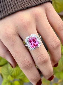 Anillo de compromiso de diamantes con zafiro rosa natural cojín de 6,30 quilates de plata blanca de 14 quilates - Imagen 1 de 8