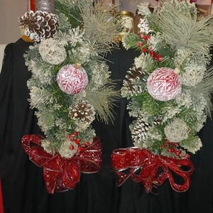 Par de decoraciones de corona colgante de Navidad - Imagen 1 de 2