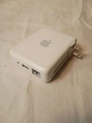 Базовая станция Apple Airport Express модель A1084 - Изображение 1 из 4