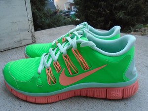 nike free tennis shoes womens