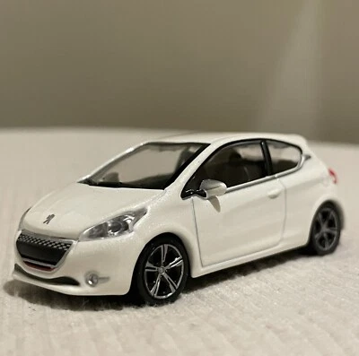 Modellino Norev Peugeot 208 gti 1 I Bianco 1/64 1:64 3 inches Nuova Senza Box - Immagine 1 di 4