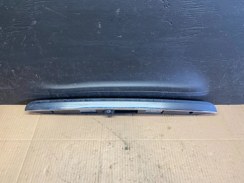 2011-2016 Mercedes-Benz B-Class W242 Tailgate Rear Chrome Trim OEM D3847 DG1 - Image 1 of 4