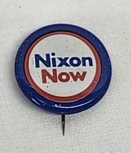 Richard Nixon Now Button Pin 1" Presidential Campaign Politics COADCO Vintage - Picture 1 of 4
