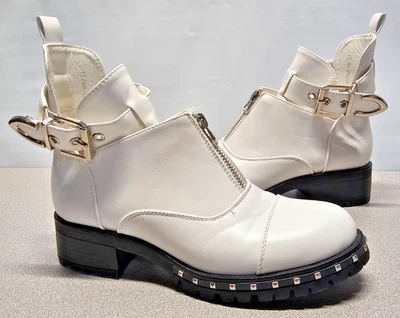 Botas femininas Bestelle brancas tamanho 6.5 tornozelo couro sintético robusto cravejado - Imagem 1 de 4