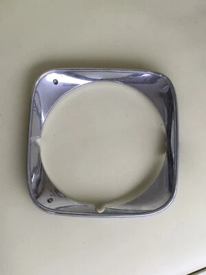 Chevrolet Chevelle 1971 El Camino Malibu bisel de faros derecho 3982452 pasajero Foto 1 de 4