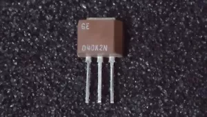 GE D40K2N NPN Power Darlington TO220 - Nuovo vecchio magazzino - Foto 1 di 1