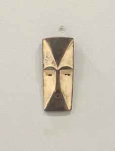 African Mask Punu Tribe Male Passport Mask Gabon - Picture 1 of 2