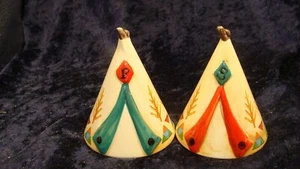 TEE PEE Salt & Pepper Shakers ~ Burton & Burton ~ 3” ~ VGC ~ - Picture 1 of 5