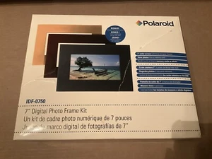 Polaroid 7" Digital Photo Frame Kit Bonus Includes 3 Designer Frames XSA-00750B - Picture 1 of 6