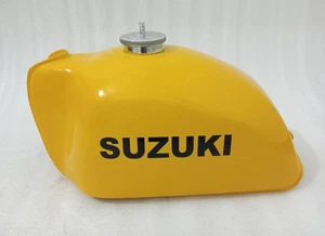 Tanque de gasolina Suzuki PE175.250.400 aluminio pintado amarillo 1978-1984 |Apto para - Imagen 1 de 19