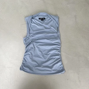 Top Urban Outfitters Silence + Noise Bailey cuello cuadrado acanalado. Azul. XS. - Imagen 1 de 5