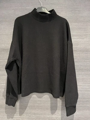 Pulli Schwarz Gr. M - Bild 1 von 3