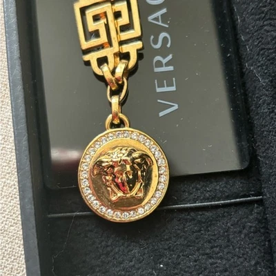 Pulsera VERSACE Medusa con Tarjeta de Autenticidad y en Caja y Estuche Original Foto 1 de 4