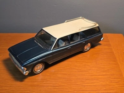JoHan 1960 AMC Rambler Station Wagon Blue 1:25 Dealer Promo Car Vintage Friction - Image 1 of 4