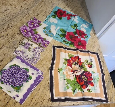 Lote de 5 Pañuelos De Colección Brillante Colorido Floral Rosa Pensamientos Púrpura Rojo Azul Foto 1 de 4