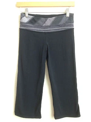 Pantalón Corto Lululemon Reversible Groove Negro Gris Rayas Talla 4 Foto 1 de 4