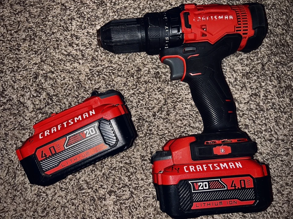 Taladro percutor inalámbrico sin escobillas Craftsman 20V 1/2" y 2 baterías, SIN CARGADOR Foto 1 de 1