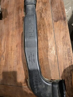 Toyota FJ Cruiser 2007-2014 conducto de salida 55843-35060 Foto 1 de 4