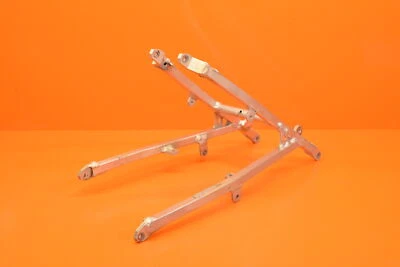 01-06 SUZUKI RM125 RM 125 RM250 RM250Z OEM ЗАДНИЙ ПОДРАМНИК РАМА КАК НОВЫЙ - Изображение 1 из 4