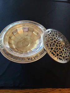VTG Silver Plt Server 11" Round with Pierced Lid Stands aprox 4.5" tall - Picture 1 of 11