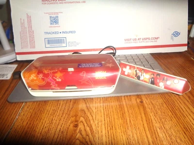 高中音乐剧 Jakks Pacific 一体式视频游戏工作 — 第 1/4 张图片