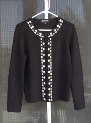 NUEVO CON ETIQUETAS JONES NEW YORK PEQUEÑA CHAQUETA NEGRA CON JOYAS CIERRE DE CREMALLERA RAYÓN NYLON LYCRA Foto 1 de 4