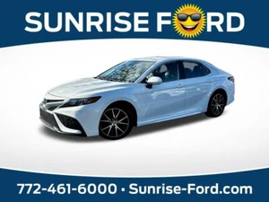 2022 Toyota Camry SE - Picture 1 of 12