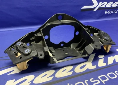 Оригинальный кронштейн для зеркала и приборной панели Kawasaki Ninja ZX-10R/RR 2021-2021 11057-4164 - Изображение 1 из 4