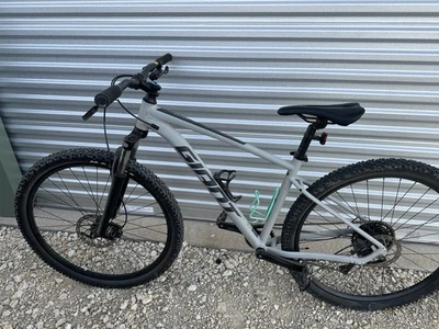 Giant Talon1 Mountain Bike 29-inch Wheels - Image 1 of 4